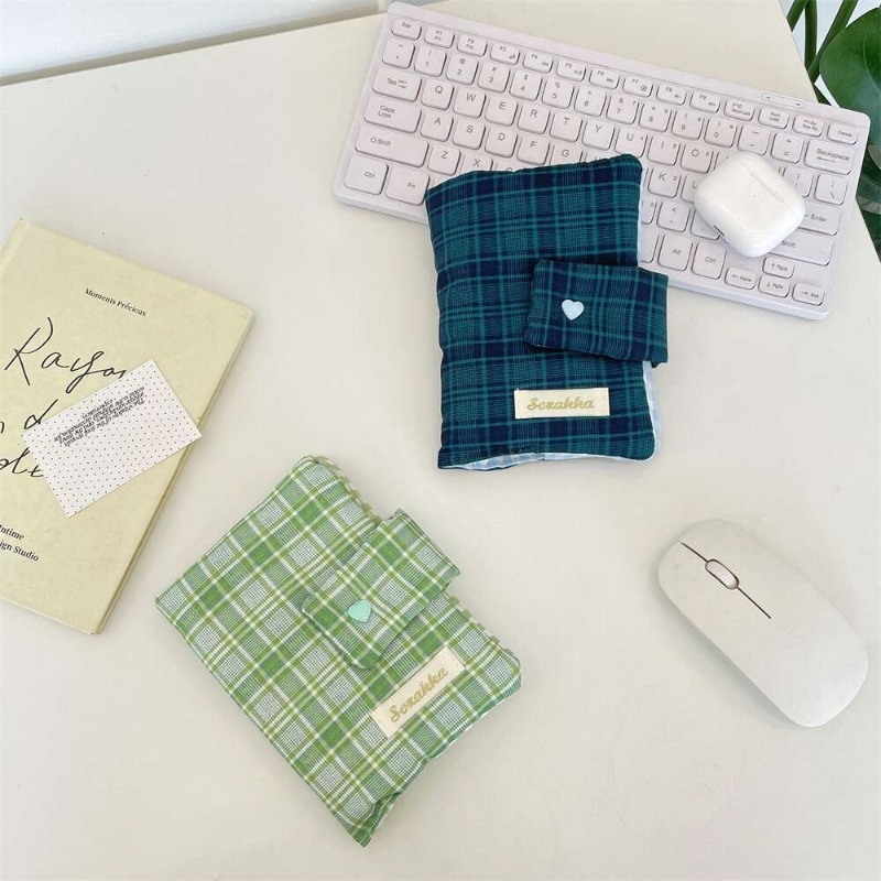 Green White Gingham Hand-journ - đánh giá và giá Laptop Sleeve